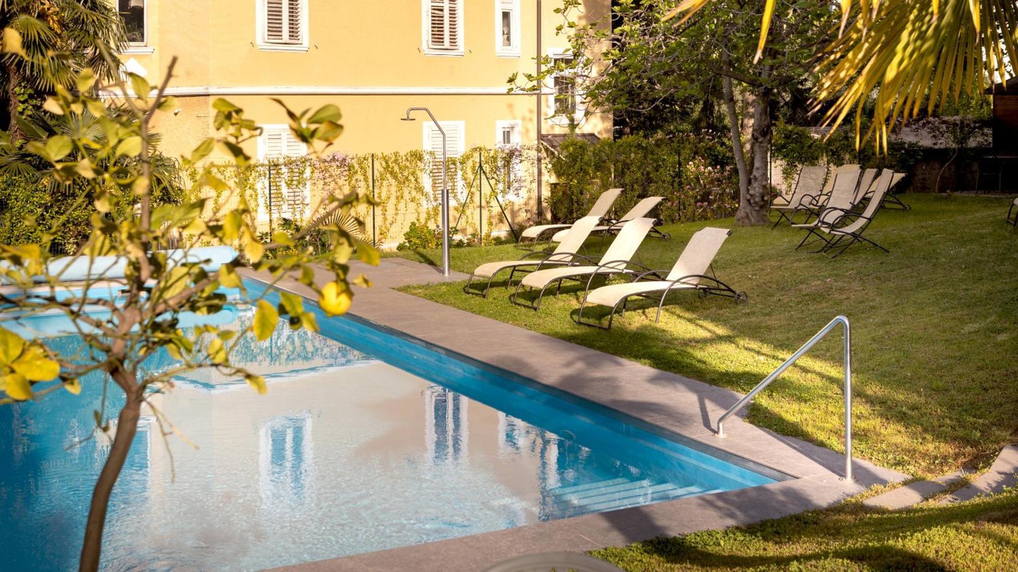 Hotel Villa Laurus Мерано Экстерьер фото