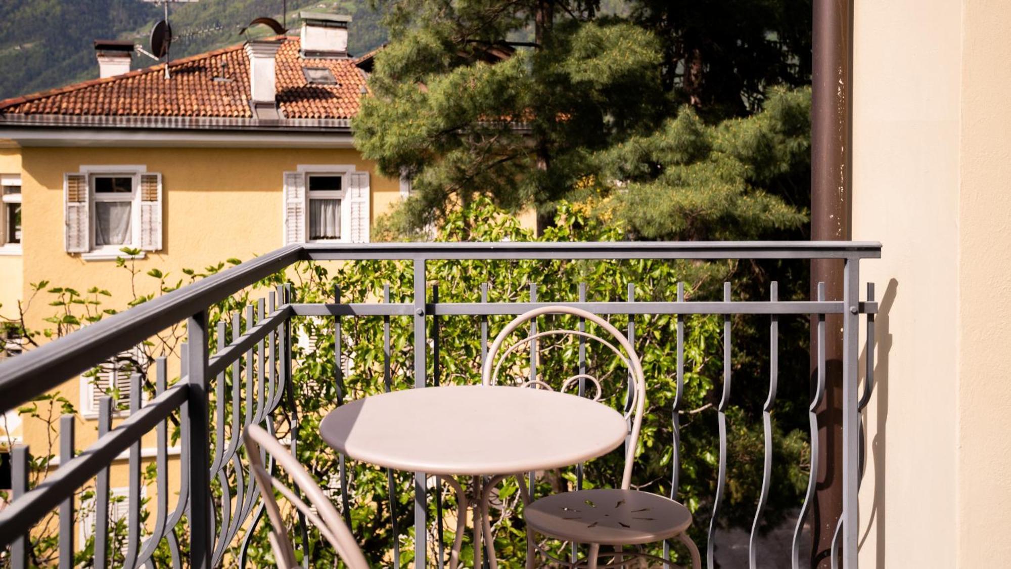 Hotel Villa Laurus Мерано Экстерьер фото